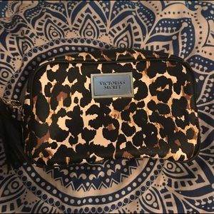 VS Leopard Make-up Bag